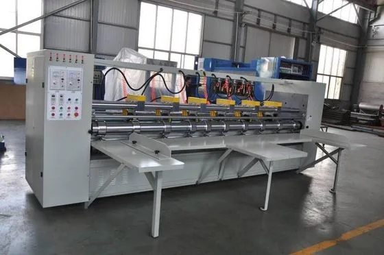 Electric Regulating Heavy Duty Slitter Scorer Machine Eight Shaft Type With Pre-Creaser